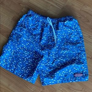 Vineyard vines men swim trunks size M